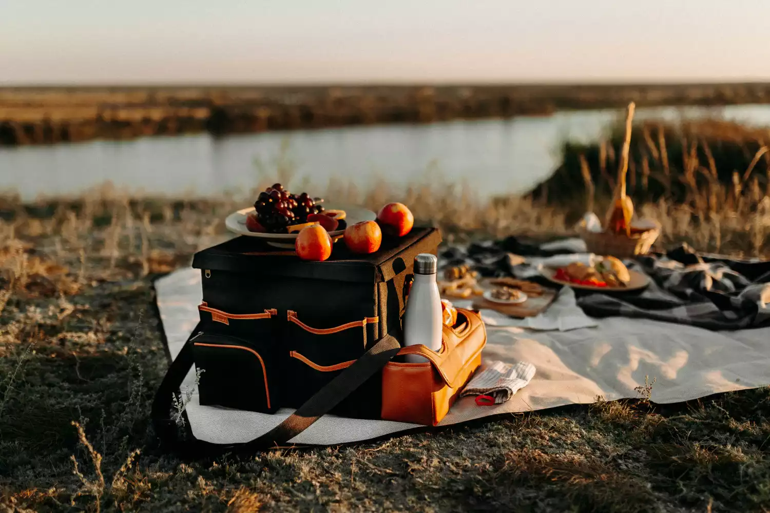 most comfortable picnic blanket