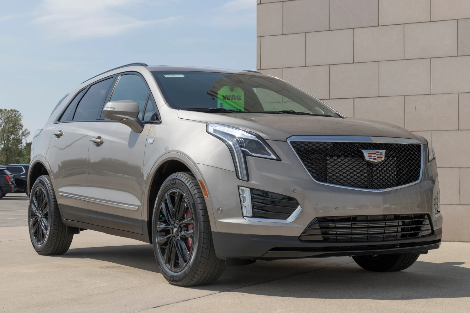 Cadillac XT5 car trash can